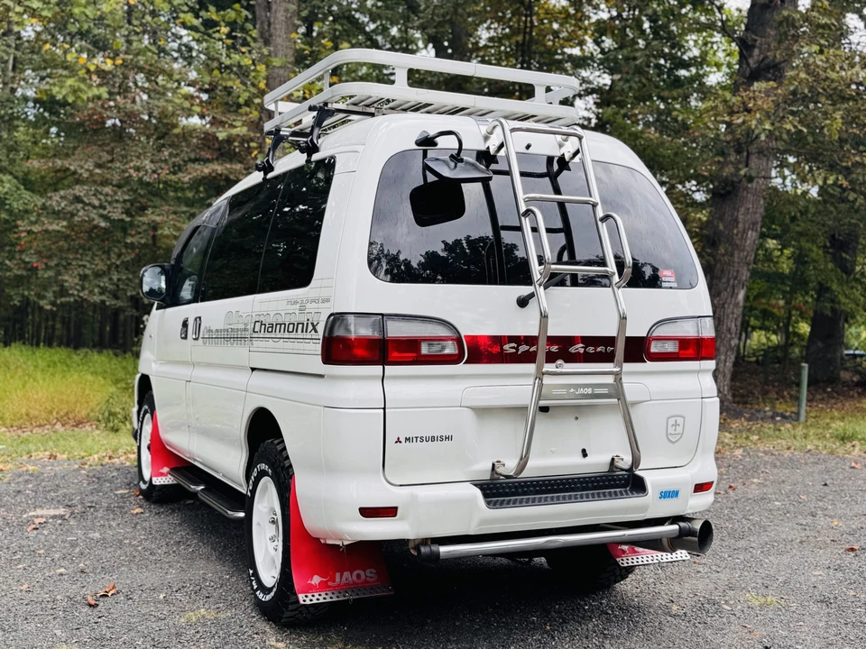 2000 Mitsubishi Delica 3rd Gen - Image 19 of 31