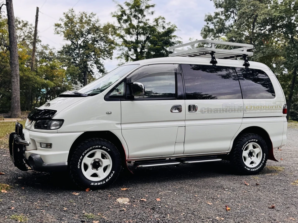 2000 Mitsubishi Delica 3rd Gen - Image 9 of 31
