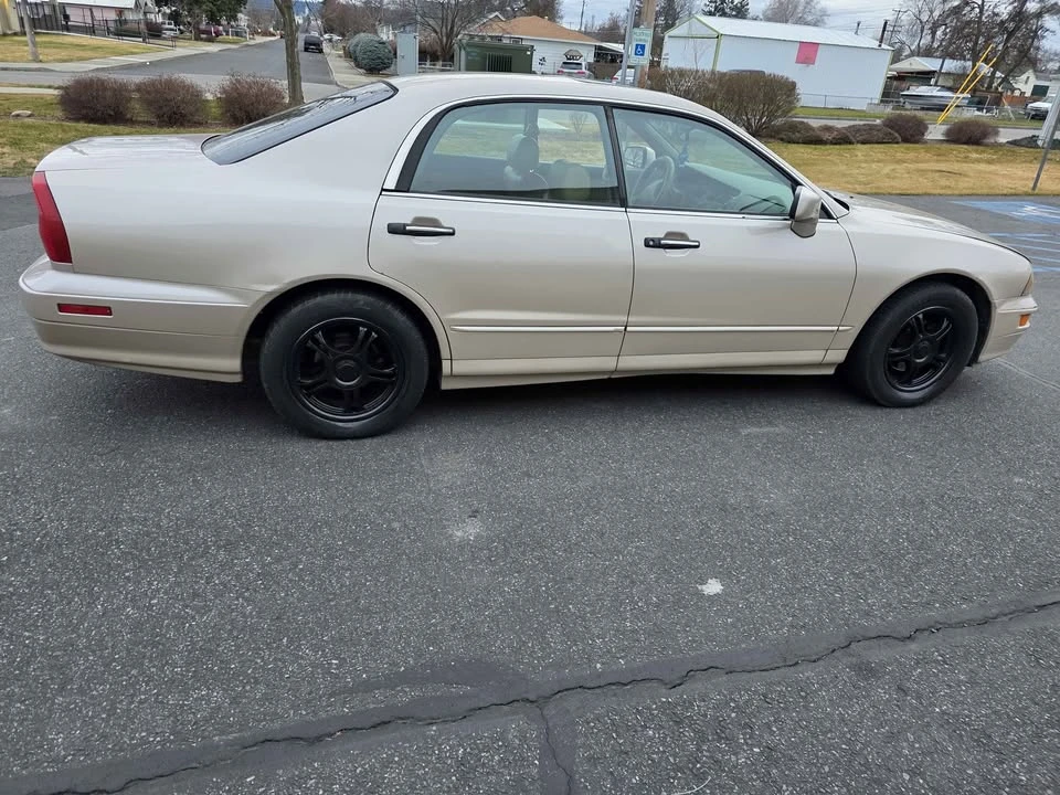 2000 Mitsubishi Diamante 2nd Gen - Image 2 of 7