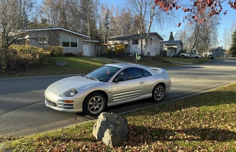 2000 Mitsubishi Eclipse 3rd Gen - Image 4 of 4