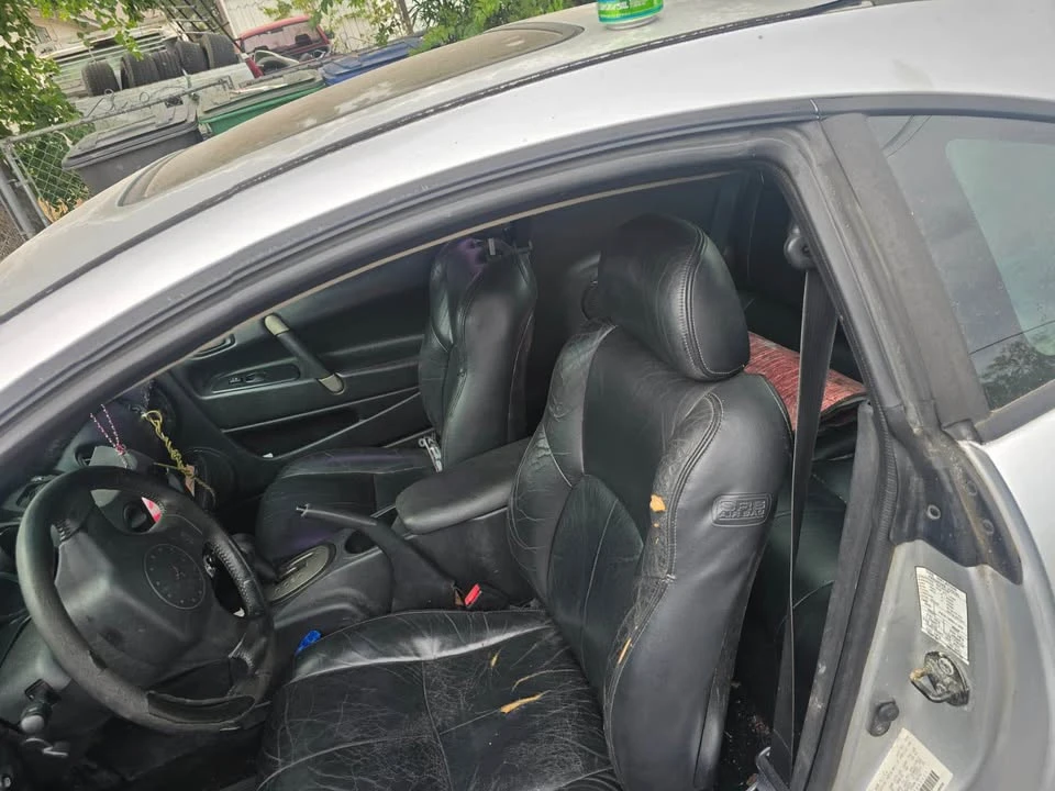 2000 Mitsubishi Eclipse 3rd Gen - Image 3 of 12