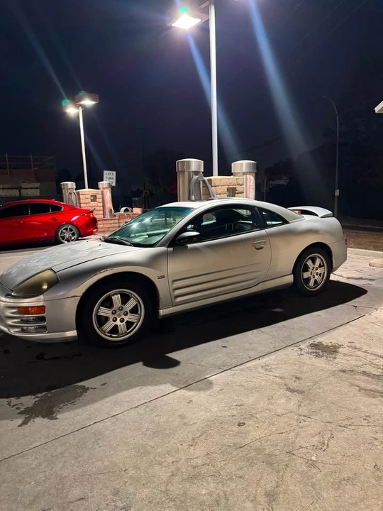 2000 Mitsubishi Eclipse 3rd Gen - Image 4 of 4
