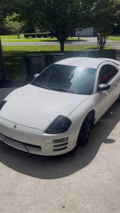 2000 Mitsubishi Eclipse 3rd Gen - Image 2 of 12