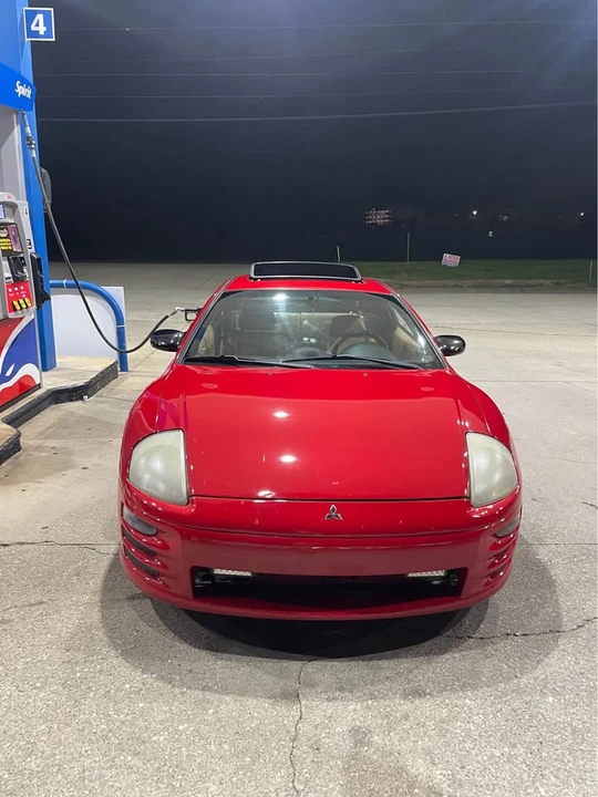 2000 Mitsubishi Eclipse 3rd Gen - Image 2 of 8