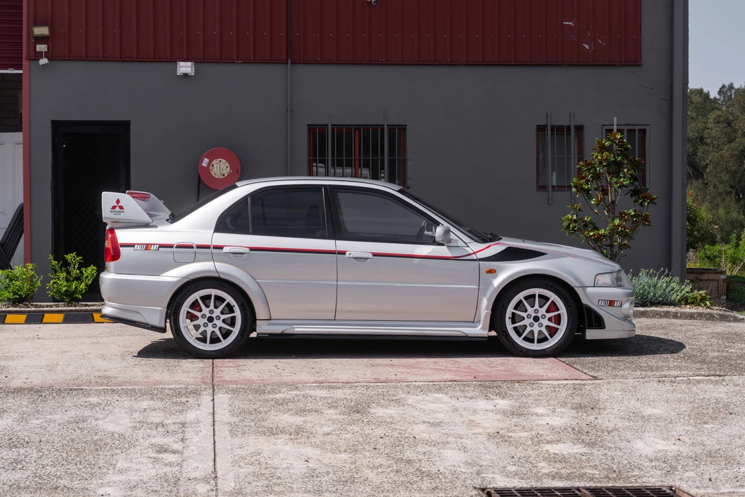 2000 Mitsubishi Lancer Evolution VI 6th Gen - Image 8 of 31