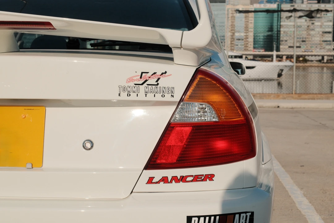 2000 Mitsubishi Lancer Evolution VI 6th Gen - Image 15 of 26