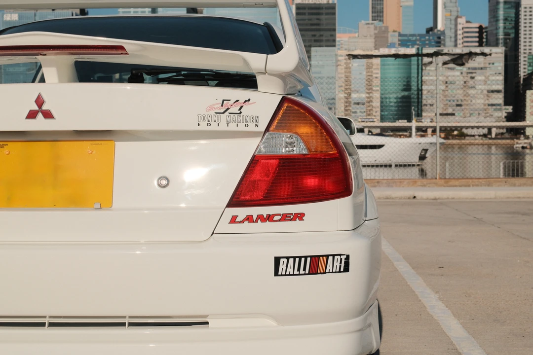 2000 Mitsubishi Lancer Evolution VI 6th Gen - Image 16 of 26