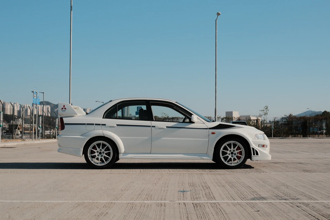 2000 Mitsubishi Lancer Evolution VI 6th Gen - Image 8 of 26