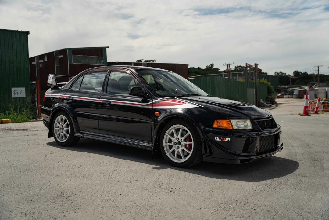 2000 Mitsubishi Lancer Evolution VI 6th Gen - Image 11 of 31