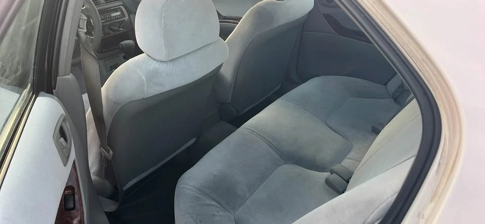 2000 Mitsubishi Galant 8th Gen - Image 7 of 8