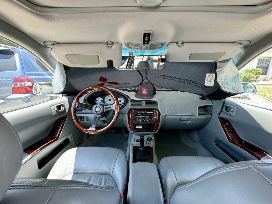 2000 Mitsubishi Galant 8th Gen - Image 11 of 14