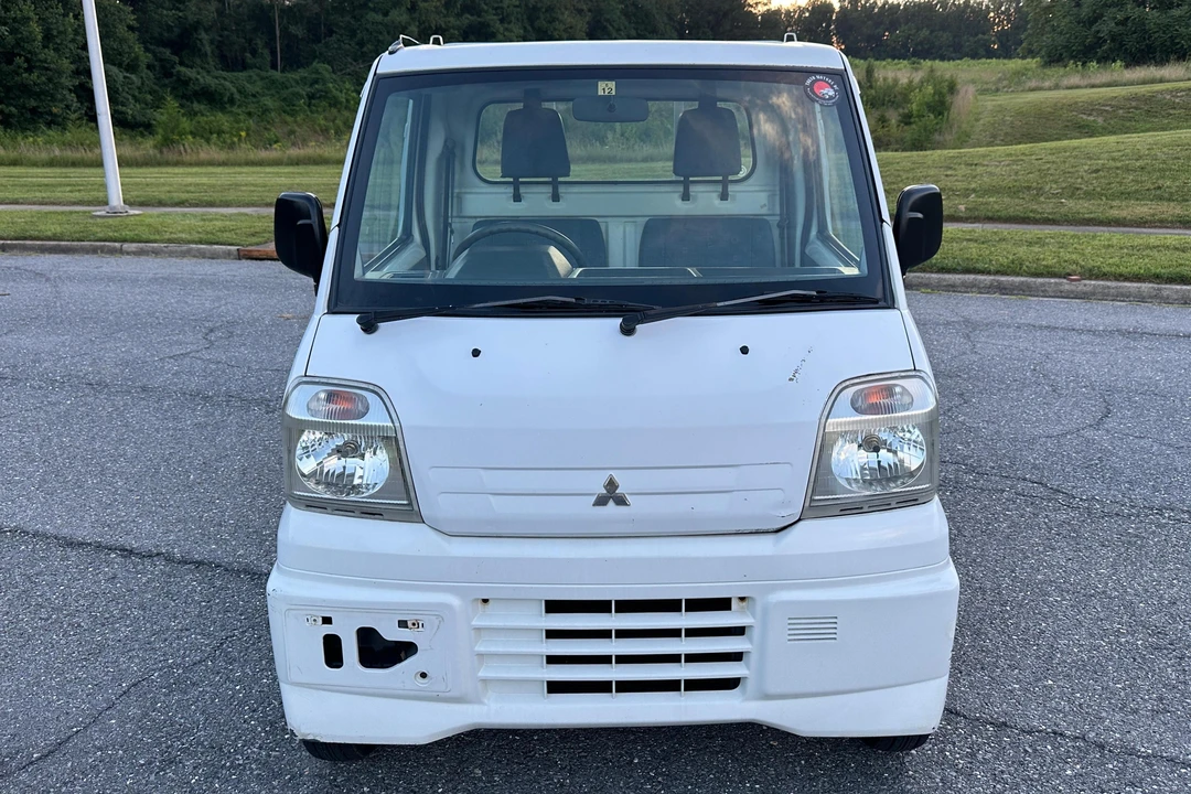 2000 Mitsubishi Minicab 6th Gen - Image 2 of 31