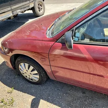 2000 Mitsubishi Mirage DE Sedan 4D