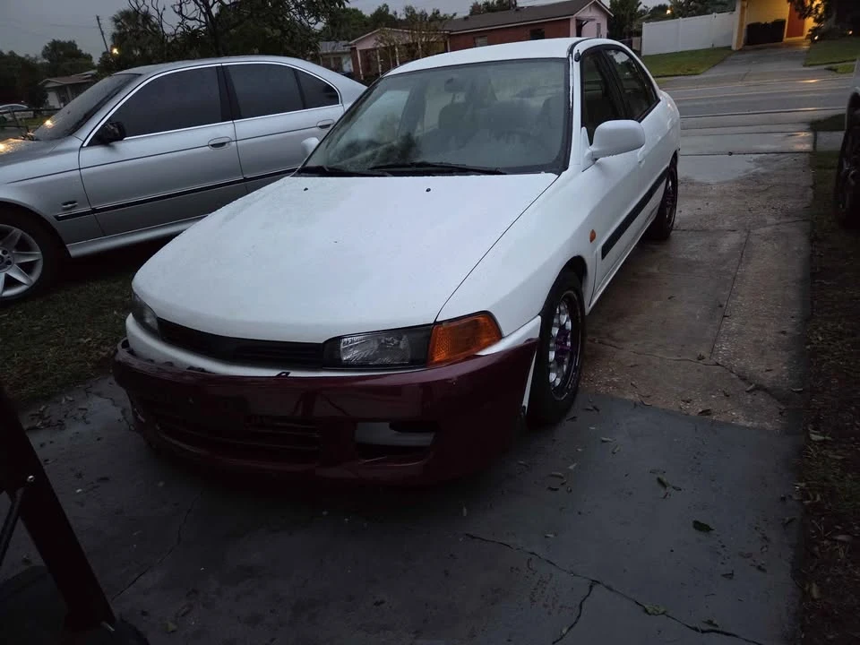 2000 Mitsubishi Mirage 4th Gen - Image 4 of 5