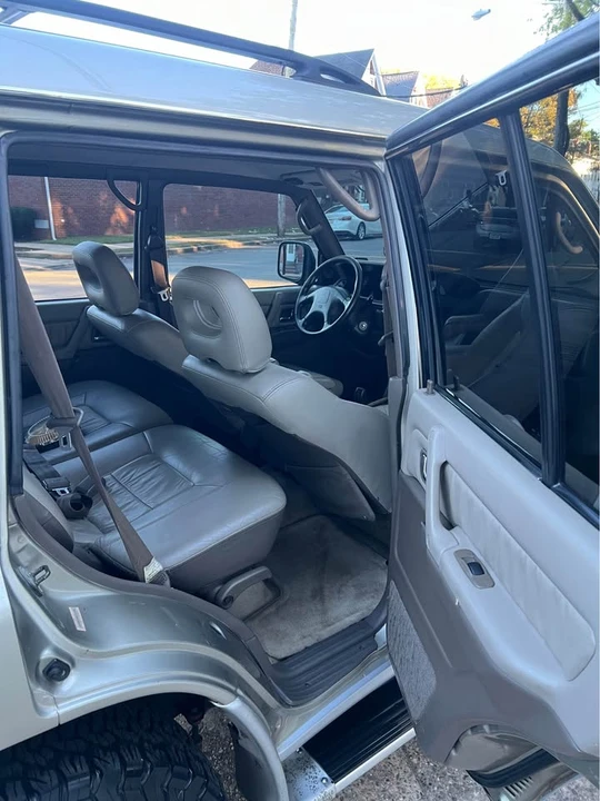 2000 Mitsubishi Pajero/Montero 3rd Gen - Image 8 of 11