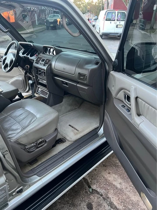 2000 Mitsubishi Pajero/Montero 3rd Gen - Image 10 of 11