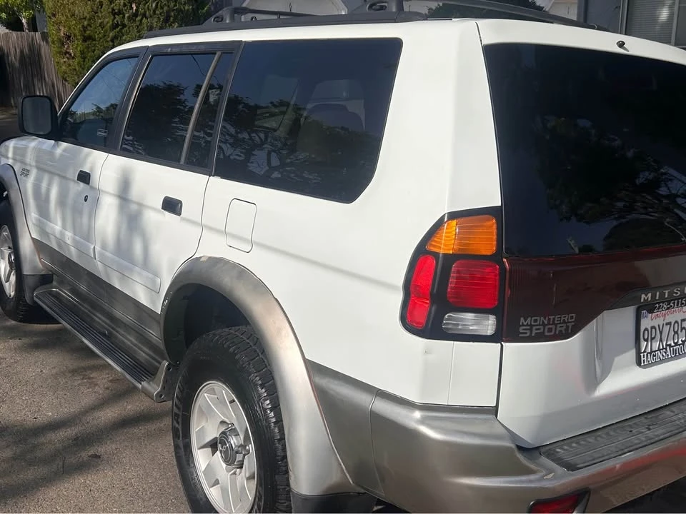 2000 Mitsubishi Pajero/Montero - Image 2 of 6