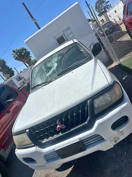 2000 Mitsubishi Montero Sport