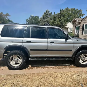 2000 Mitsubishi Montero Sport LS Sport Utility 4D