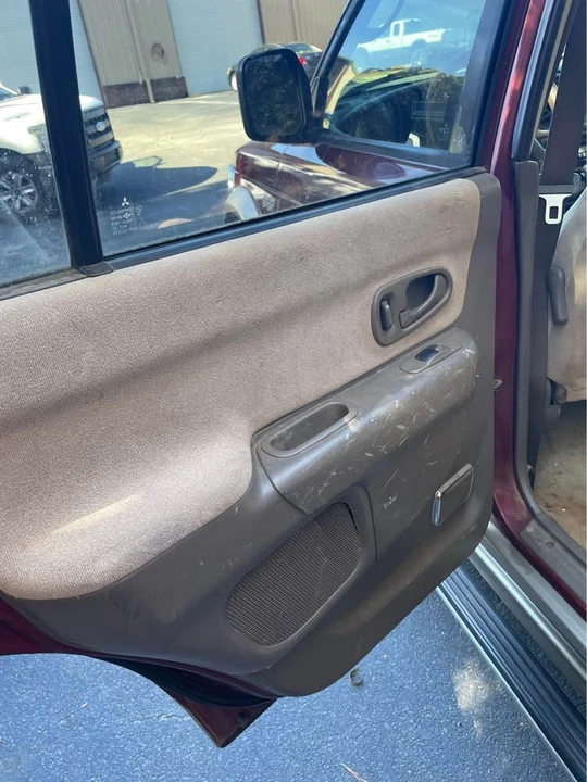 2000 Mitsubishi Pajero/Montero - Image 8 of 14