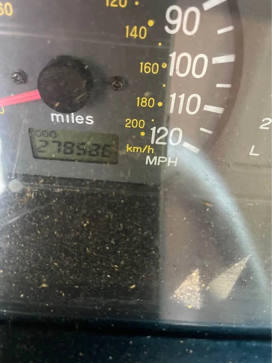 2000 Mitsubishi Pajero/Montero - Image 12 of 14
