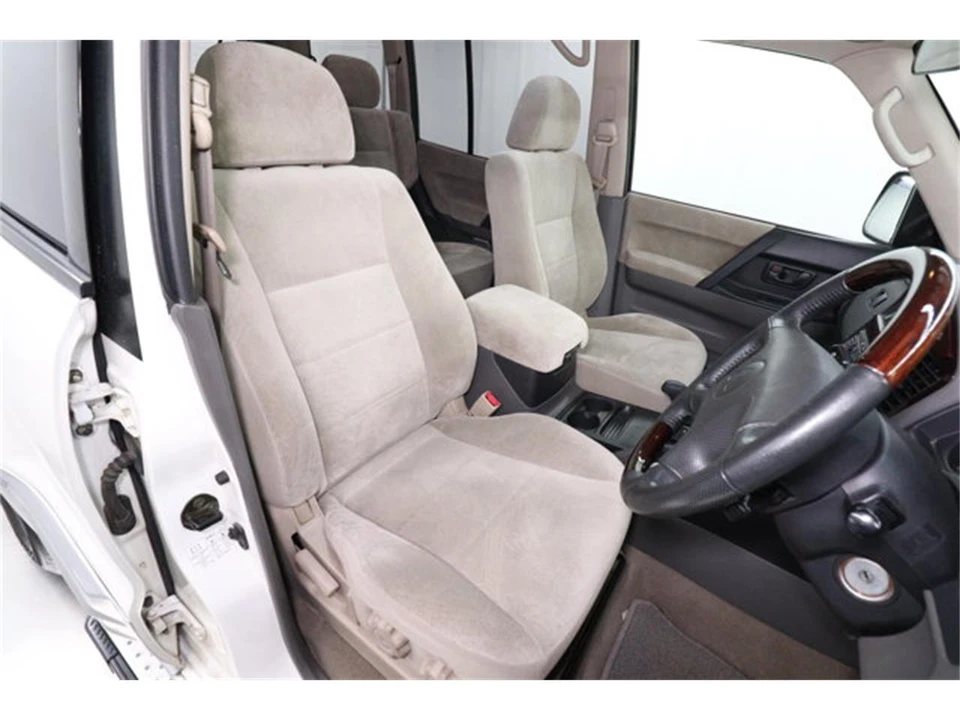 2000 Mitsubishi Pajero/Montero 3rd Gen - Image 17 of 31