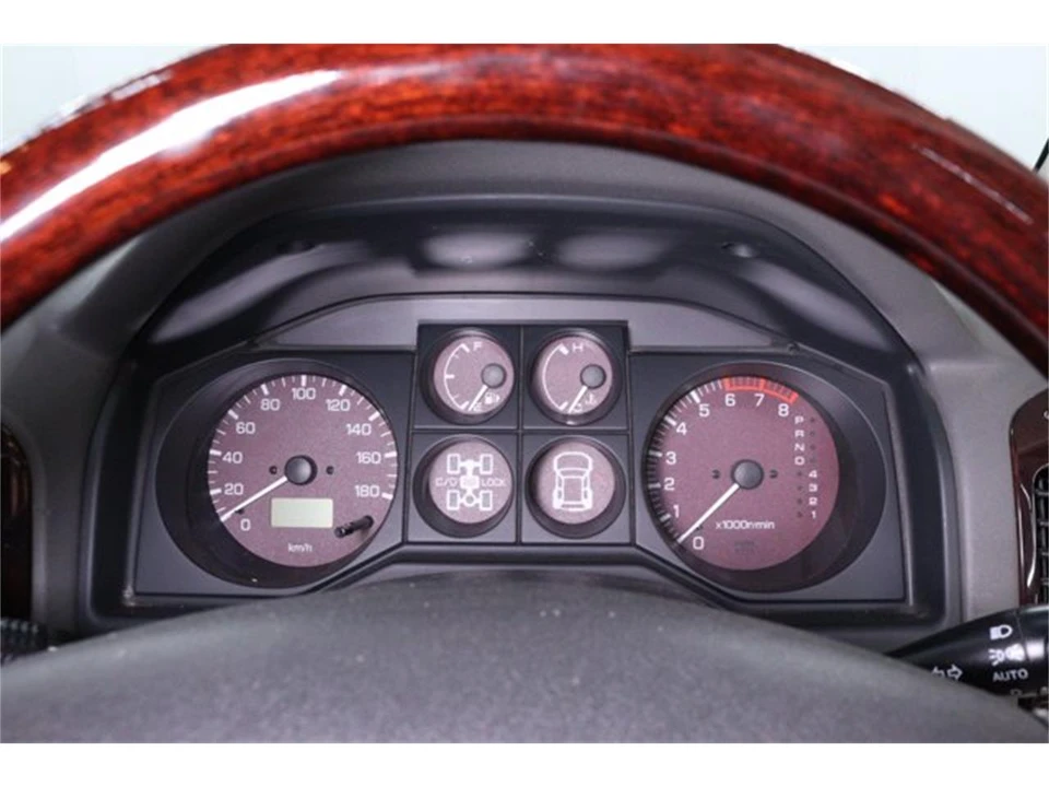 2000 Mitsubishi Pajero/Montero 3rd Gen - Image 11 of 31