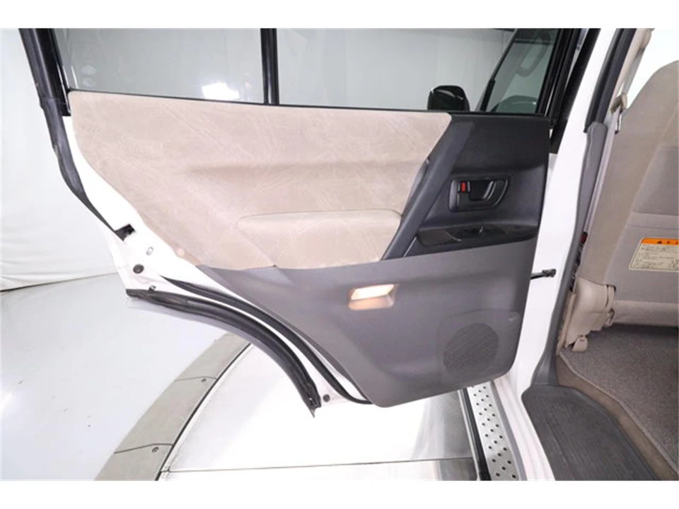 2000 Mitsubishi Pajero/Montero 3rd Gen - Image 24 of 31