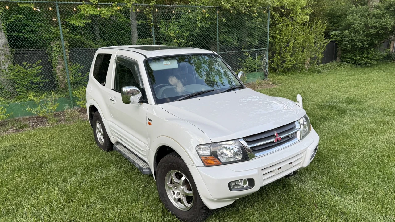 2000 Mitsubishi Pajero/Montero 3rd Gen - Image 8 of 31