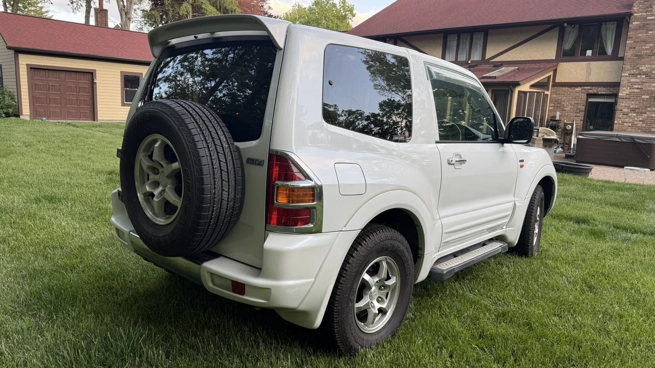 2000 Mitsubishi Pajero/Montero 3rd Gen - Image 21 of 31