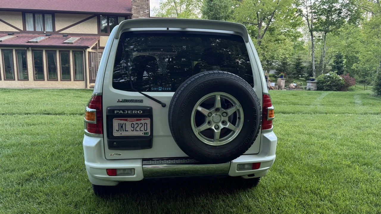 2000 Mitsubishi Pajero/Montero 3rd Gen - Image 19 of 31