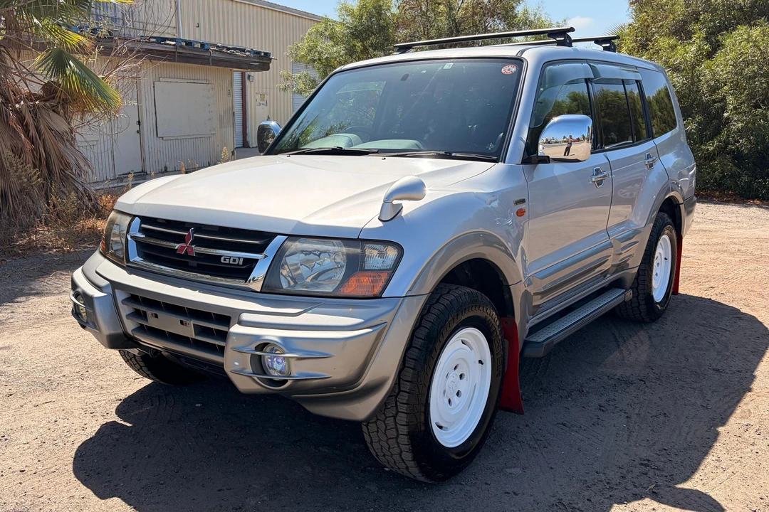 2000 Mitsubishi Pajero/Montero 3rd Gen - Image 3 of 31