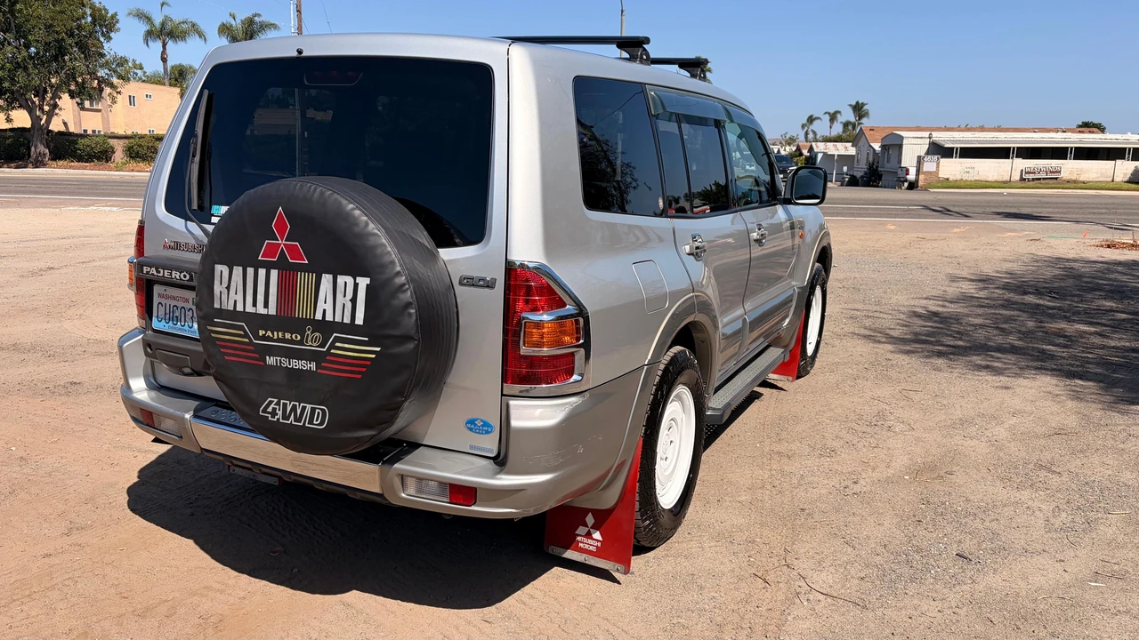 2000 Mitsubishi Pajero/Montero 3rd Gen - Image 10 of 31