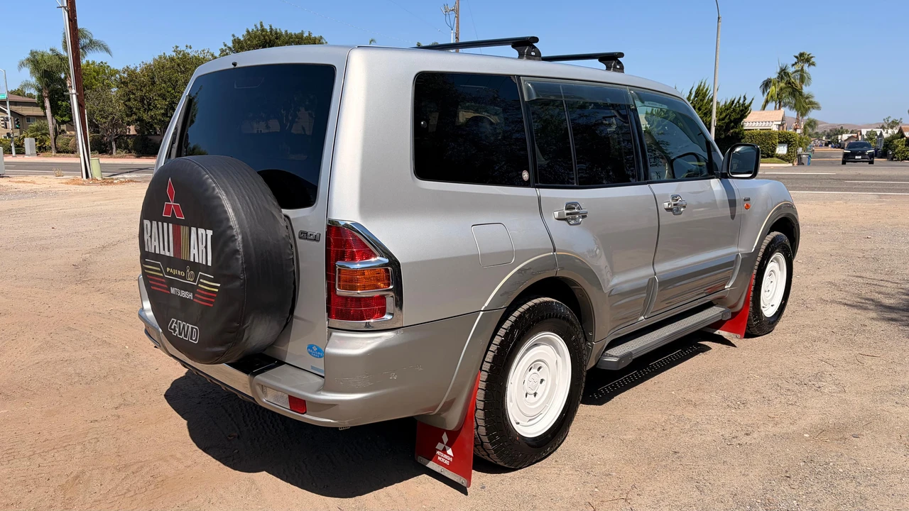 2000 Mitsubishi Pajero/Montero 3rd Gen - Image 11 of 31