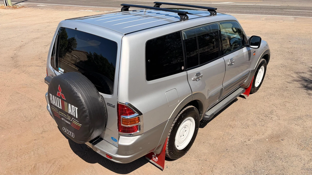 2000 Mitsubishi Pajero/Montero 3rd Gen - Image 19 of 31
