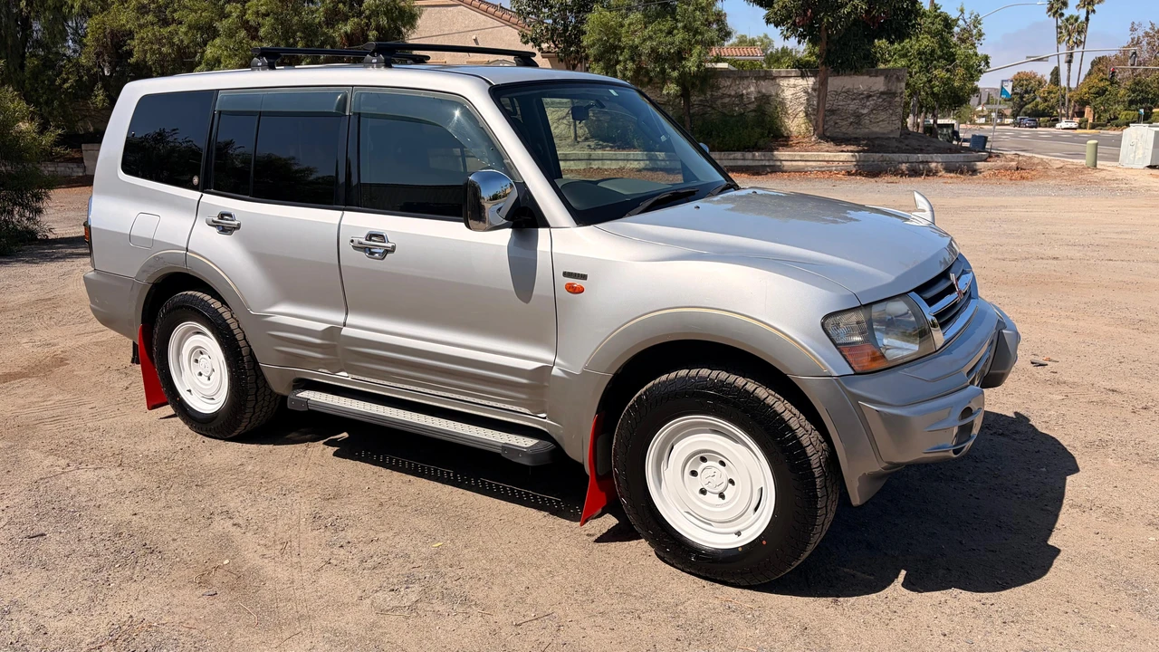 2000 Mitsubishi Pajero/Montero 3rd Gen - Image 13 of 31