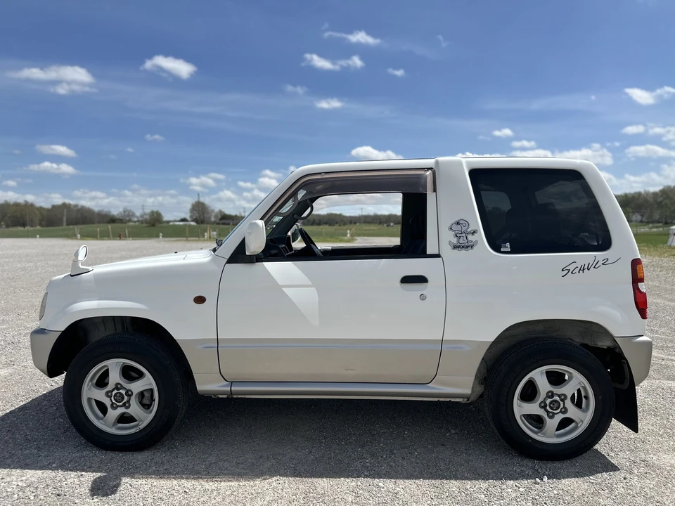 2000 Mitsubishi Pajero/Montero 3rd Gen - Image 23 of 31