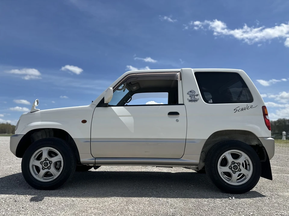 2000 Mitsubishi Pajero/Montero 3rd Gen - Image 24 of 31