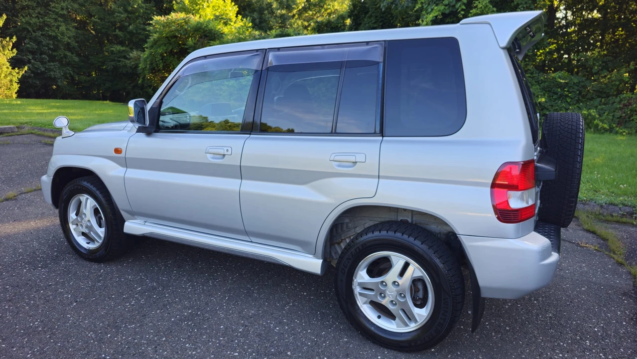 2000 Mitsubishi Pajero/Montero 3rd Gen - Image 16 of 31