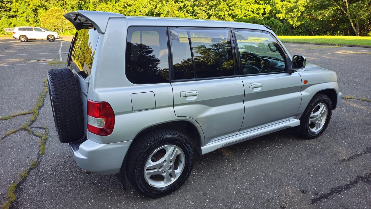 2000 Mitsubishi Pajero/Montero 3rd Gen - Image 8 of 31
