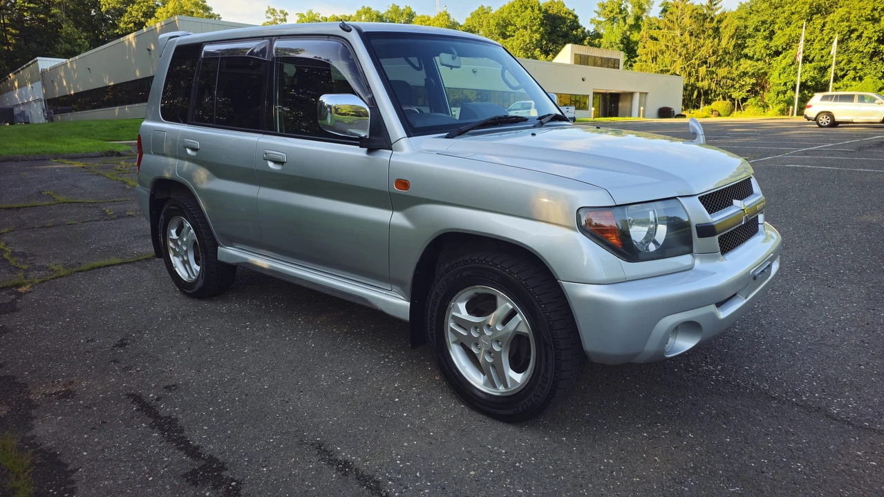 2000 Mitsubishi Pajero/Montero 3rd Gen - Image 5 of 31