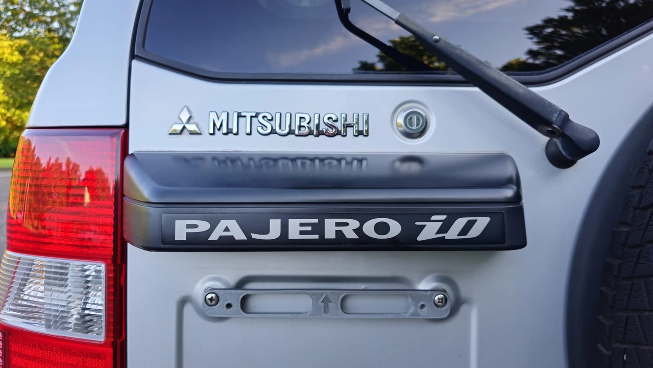 2000 Mitsubishi Pajero/Montero 3rd Gen - Image 23 of 31