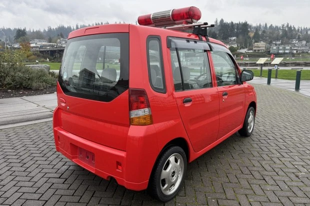 2000 Mitsubishi Toppo 2nd Gen - Image 2 of 8