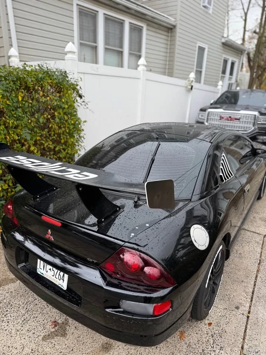 2000 Mitsubishi Eclipse 3rd Gen - Image 2 of 8