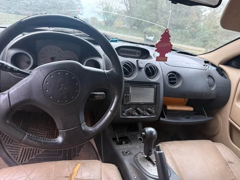 2000 Mitsubishi Eclipse 3rd Gen - Image 10 of 12
