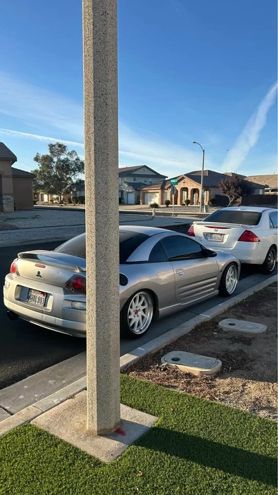 2000 Mitsubishi Eclipse 3rd Gen - Image 2 of 3