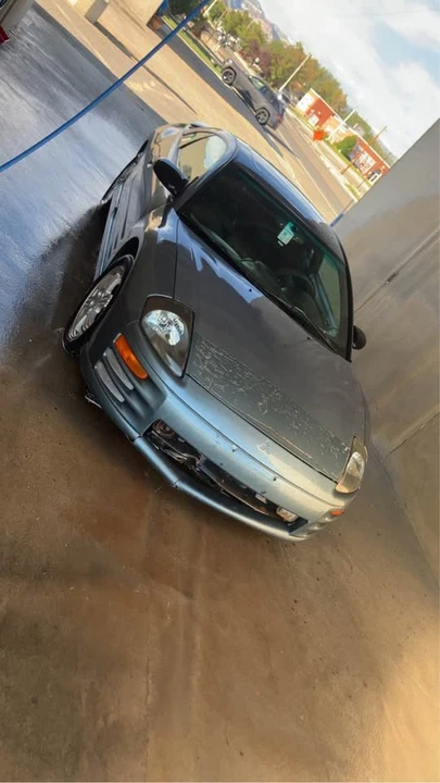 2000 Mitsubishi Eclipse 3rd Gen - Image 2 of 3