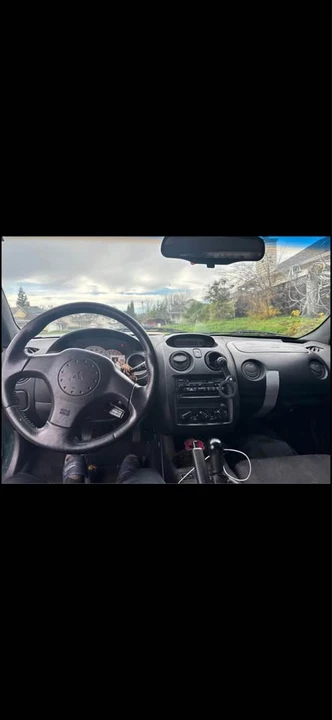 2000 Mitsubishi Eclipse 3rd Gen - Image 7 of 8