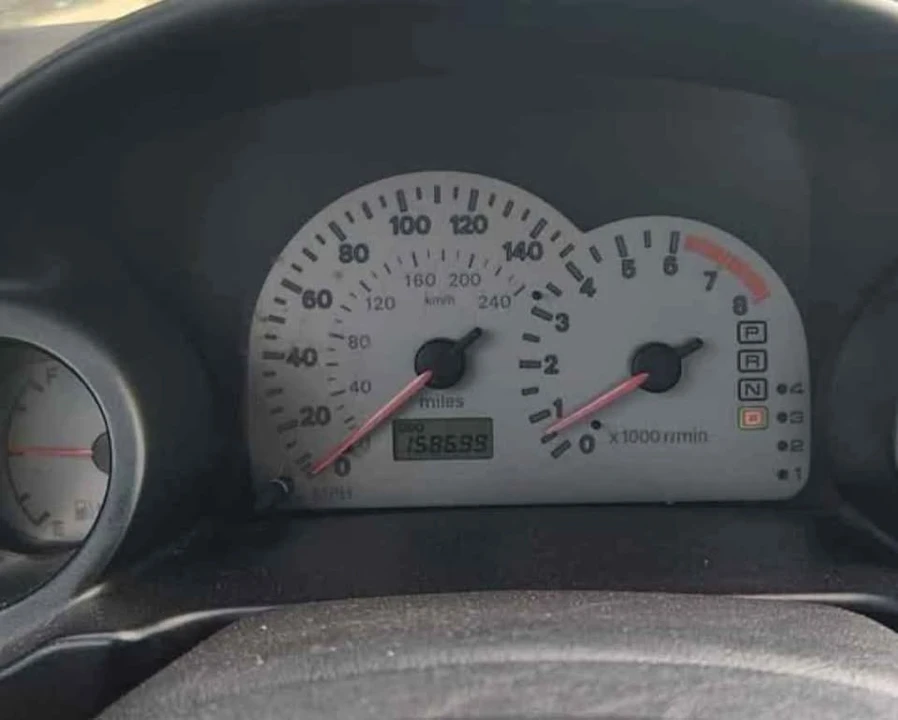 2000 Mitsubishi Eclipse 3rd Gen - Image 4 of 6