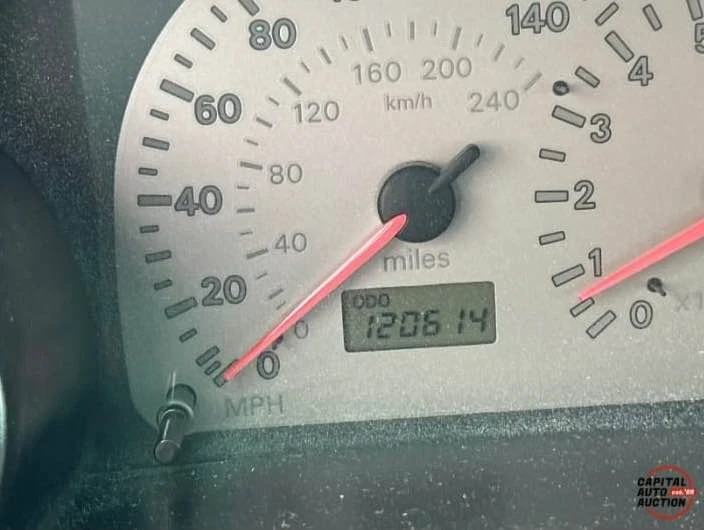 2000 Mitsubishi Eclipse 3rd Gen - Image 3 of 10